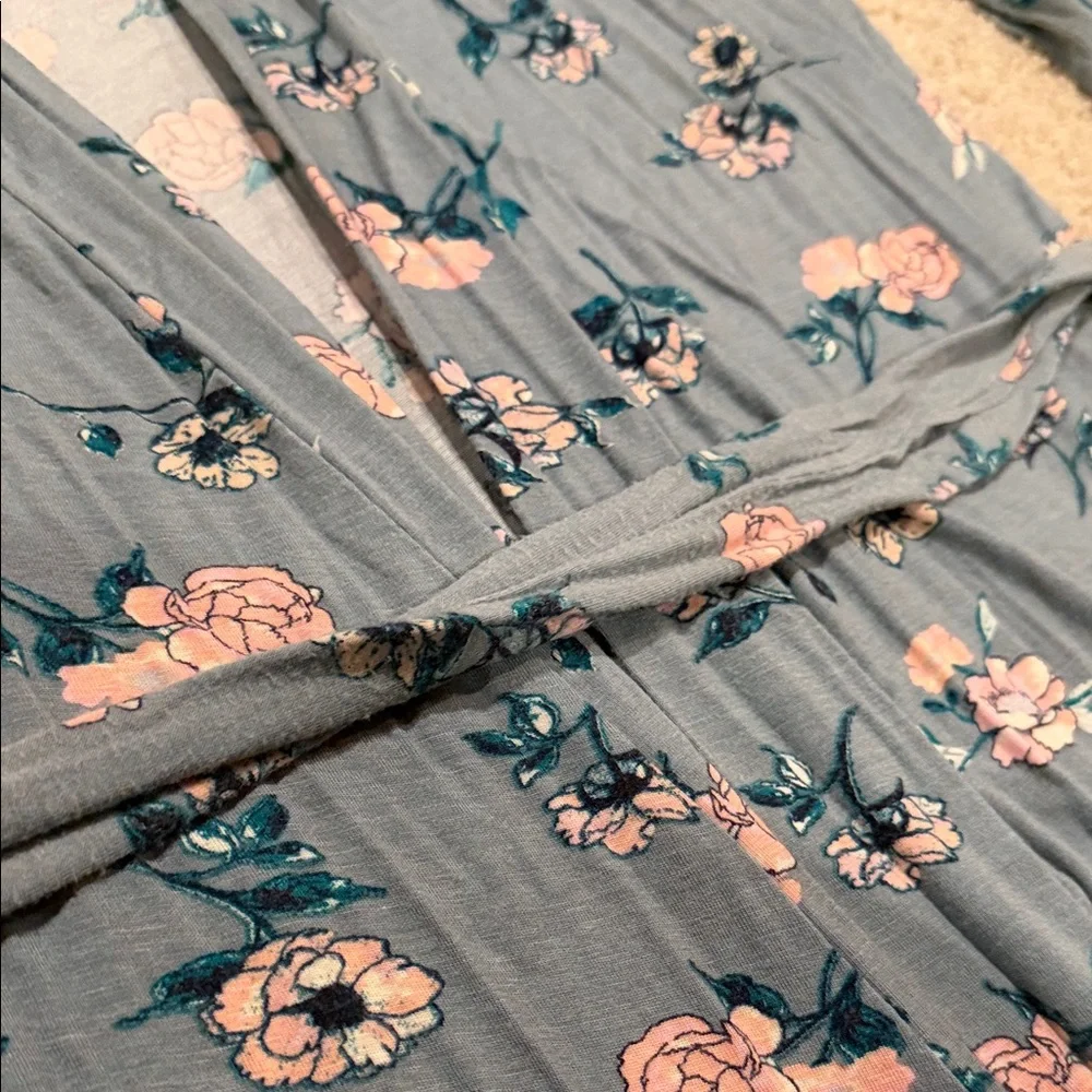 Latched Mama Robe - Picture 7 of 8